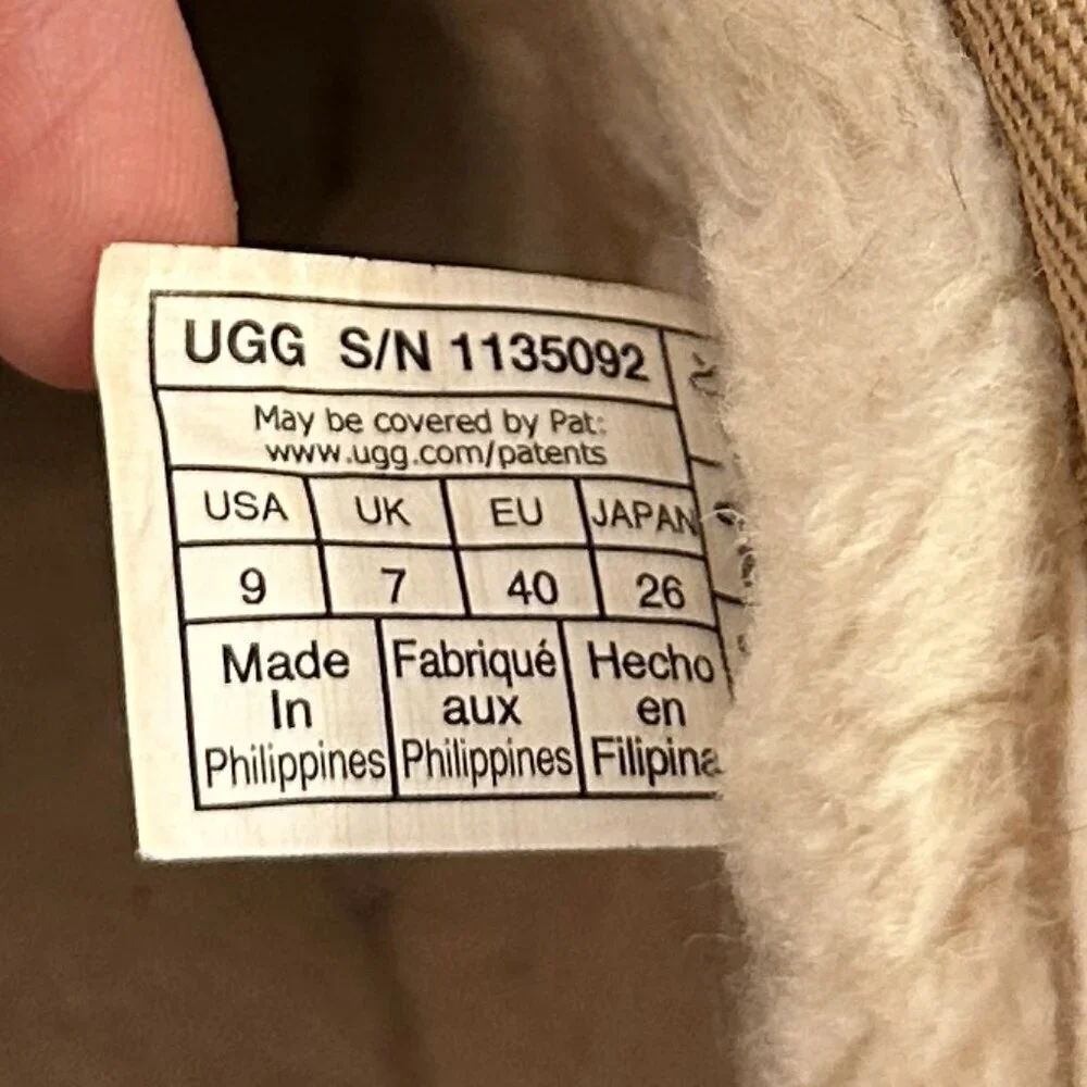 UGG Classic Ultra Mini Platform Boot in Chestnut Size US 9